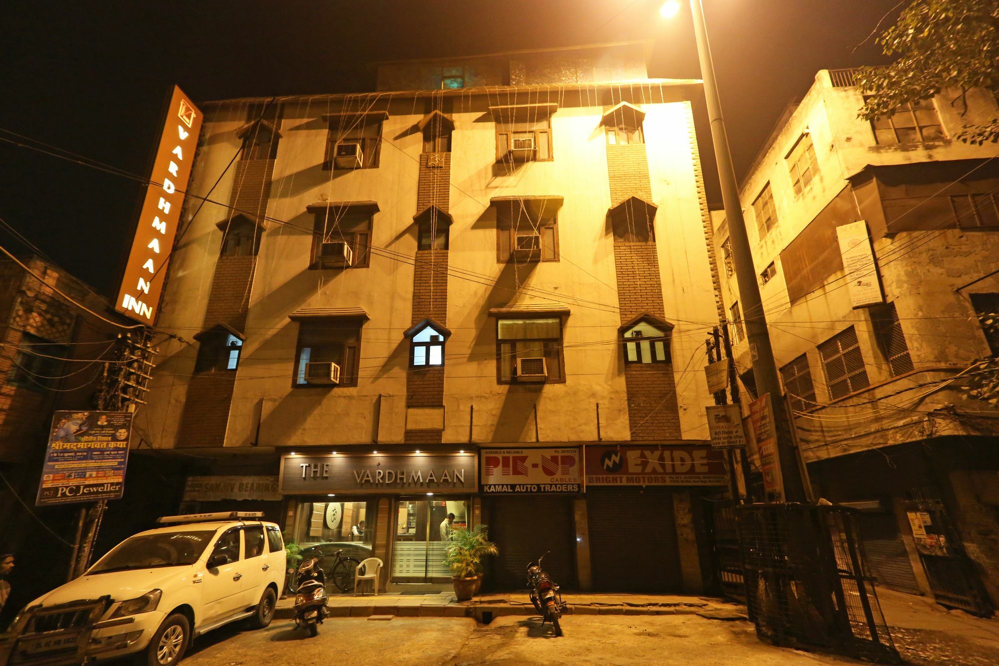 Oyo 8188 Vardhmaan Inn Delhi  Exterior photo